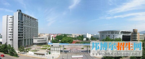 九江職業(yè)技術(shù)學院學院全景6427