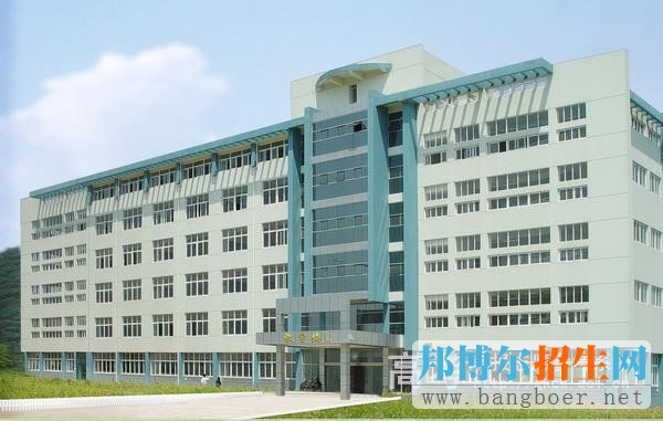 安徽經(jīng)濟管理干部學(xué)院校園一角5558