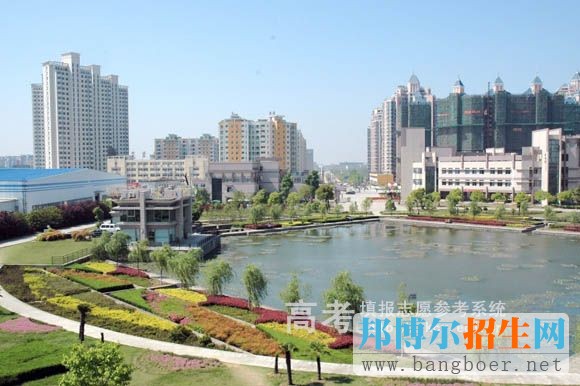 安徽醫(yī)學(xué)高等?？茖W(xué)校校園一角4597