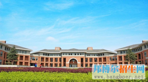 華中農(nóng)業(yè)大學(xué)楚天學(xué)院校園一角10917