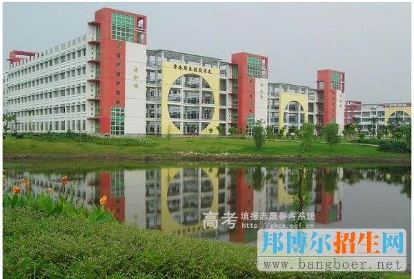 清遠職業(yè)技術(shù)學(xué)院校園一角31