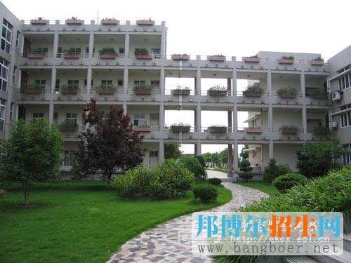 嘉興南洋職業(yè)技術學院校園一角4076