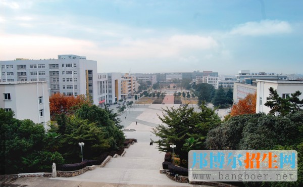 黑龍江生態(tài)工程職業(yè)學院校園一角455