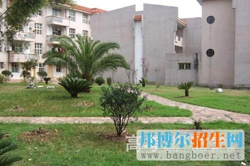 武夷山職業(yè)學院校園一角5800