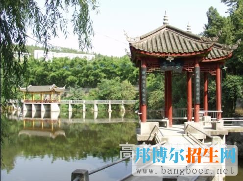 綿陽師范學(xué)院校園一角2339