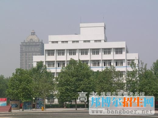 河北醫(yī)科大學臨床學院校園一角2443