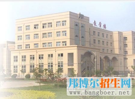 石家莊醫(yī)學(xué)高等?？茖W(xué)校校園一角1959