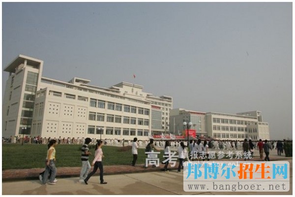 天津國土資源和房屋職業(yè)學院校園一角1371