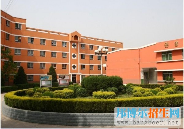 西安城市建設職業(yè)學院校園一角4734