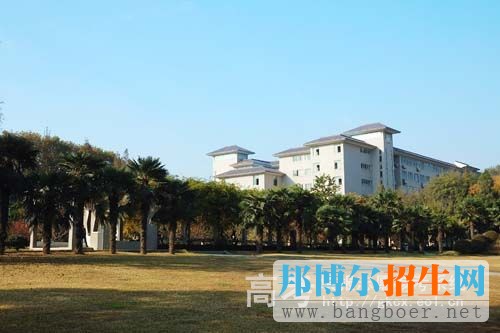 南京農(nóng)業(yè)大學校園一角1662