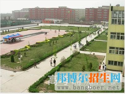 山西財經大學華商學院校園一角2737