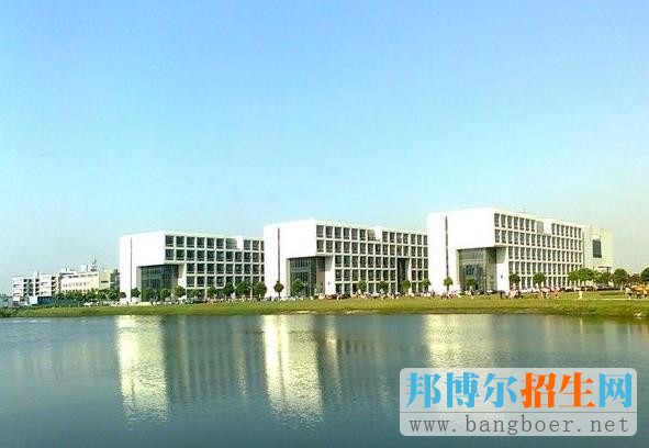 南通大學