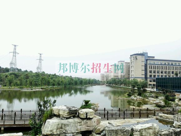 貴州商業(yè)高等?？茖W(xué)校網(wǎng)站網(wǎng)址