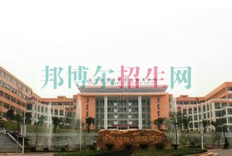 長(zhǎng)沙商貿(mào)旅游職業(yè)技術(shù)學(xué)院是幾本  