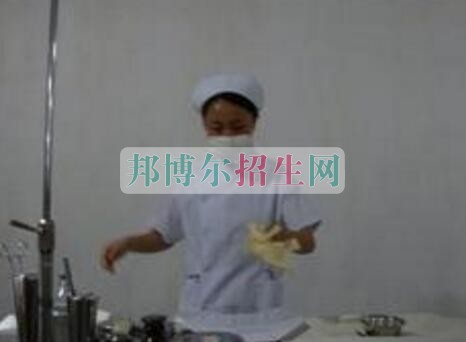藥劑專(zhuān)業(yè)適合女生學(xué)嗎