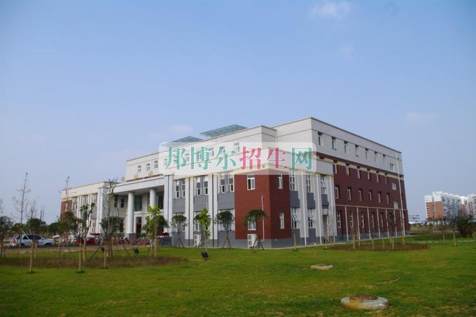 成都有什么好的計算機應(yīng)用技術(shù)學(xué)校