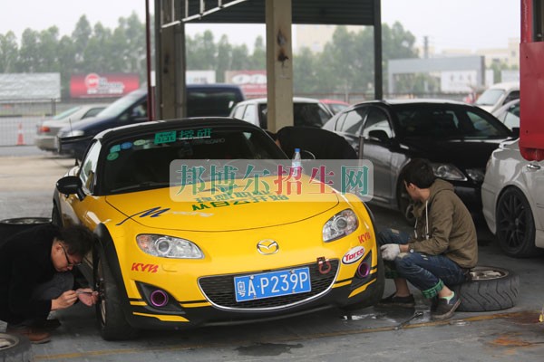 成都女生讀汽車改裝技術好嗎
