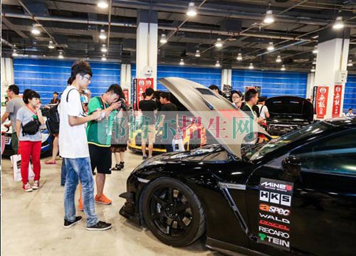 成都汽車改裝技術(shù)學(xué)校報名條件