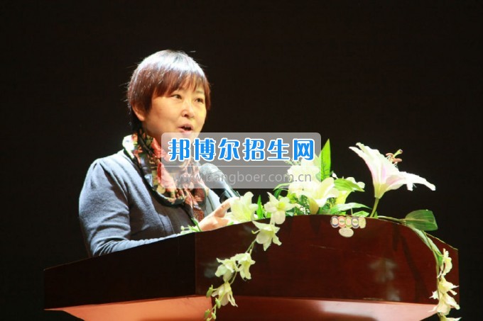 貴陽幼兒師范學校校本培訓拉開新學期序幕，2017擼起袖子加油干！
