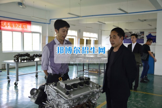 團市委領導來四川汽車職業(yè)技術學院調(diào)研工作