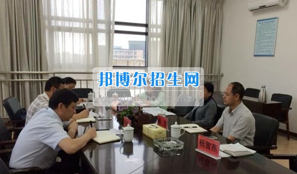 貴州警察學(xué)院來貴州商業(yè)高等?？茖W(xué)校參觀交流