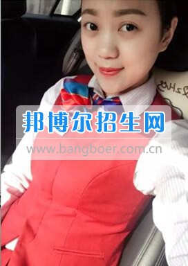 熱烈祝賀南充旅游職業(yè)中專學(xué)校畢業(yè)生趙穎升為動(dòng)車組列車長(zhǎng)