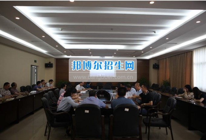 重慶市旅游學(xué)校隆重召開重慶市教育綜合改革試點項目工作會