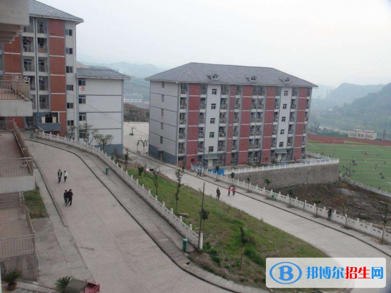 重慶市石柱土家族自治縣第一職業(yè)學(xué)校2018年報(bào)名條件、招生對(duì)象