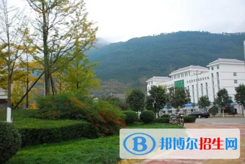 劍閣縣武連職業(yè)中學招生辦聯(lián)系電話