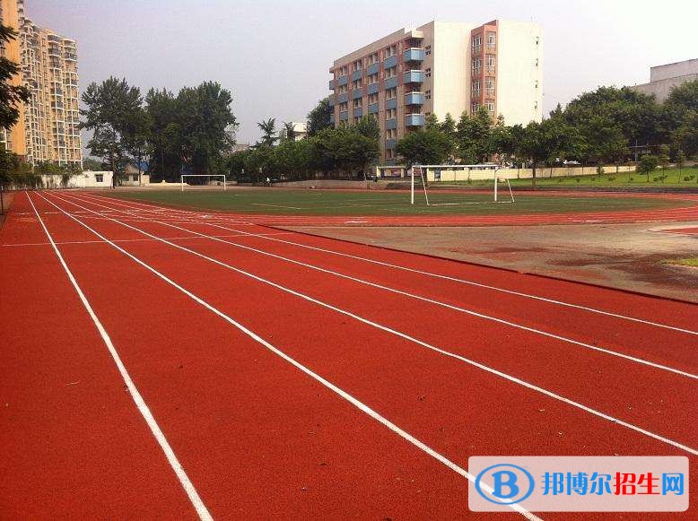 成都市財政貿(mào)易學(xué)校2018年報名條件、招生對象