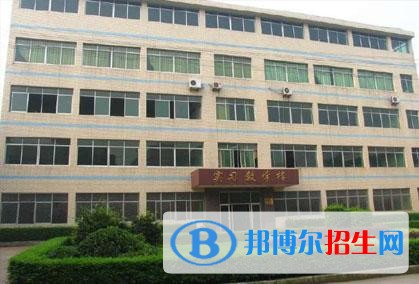 成都市財政貿(mào)易學校招生辦聯(lián)系電話