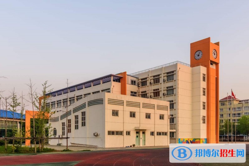 貴陽(yáng)市長(zhǎng)城職校招生辦聯(lián)系電話(huà)