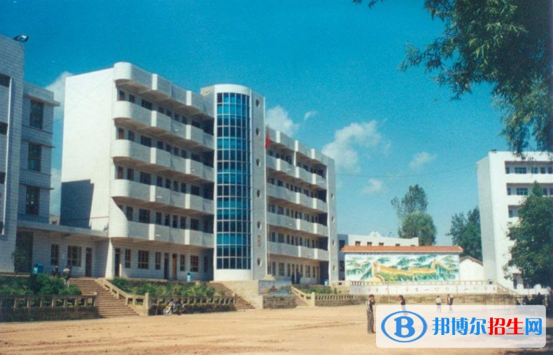 通江縣至誠職業(yè)中學(xué)