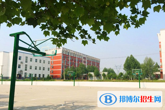 廣安益民職業(yè)技術(shù)學(xué)校2018年報(bào)名條件、招生對(duì)象