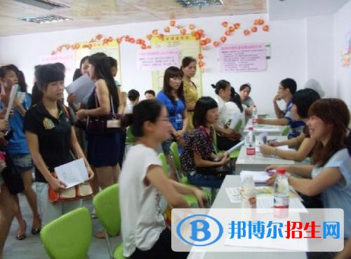   石家莊信達(dá)傳媒中等專業(yè)學(xué)校2018年報(bào)名條件、招生對(duì)象