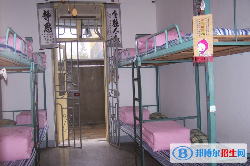 太原商貿(mào)經(jīng)濟職業(yè)中專學(xué)校2021年宿舍條件