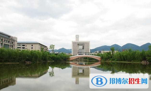 重慶中專學(xué)校考本科