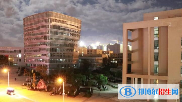 云南國防工業(yè)職業(yè)技術學院單招報名時間
