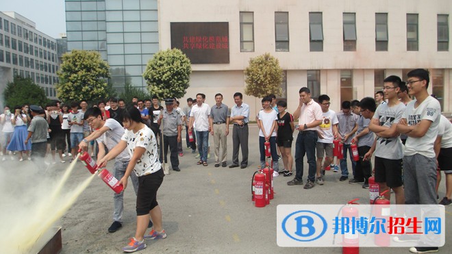 山東濟寧衛(wèi)生學校招生辦聯(lián)系電話