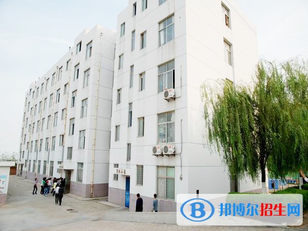 日照衛(wèi)生學(xué)校招生辦聯(lián)系電話