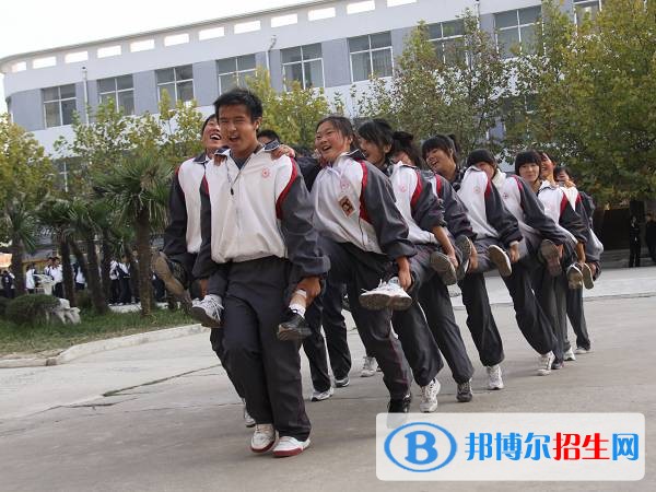 江蘇銅山張集職業(yè)高級(jí)中學(xué)2018年報(bào)名條件、招生對(duì)象