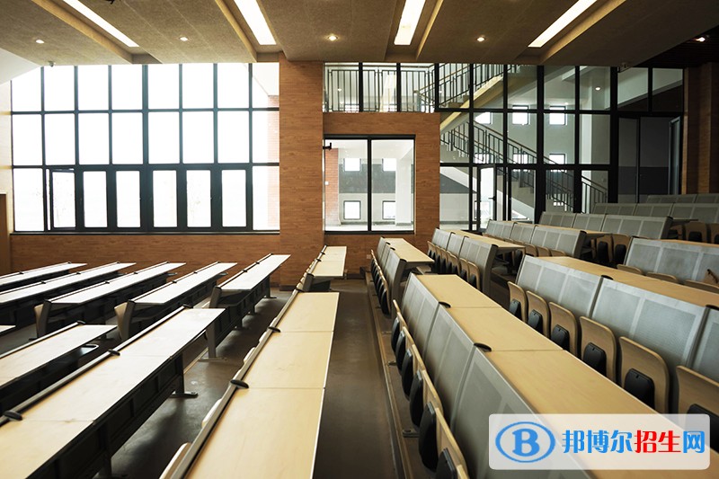 四川城市職業(yè)學院五年制大專招生辦電話
