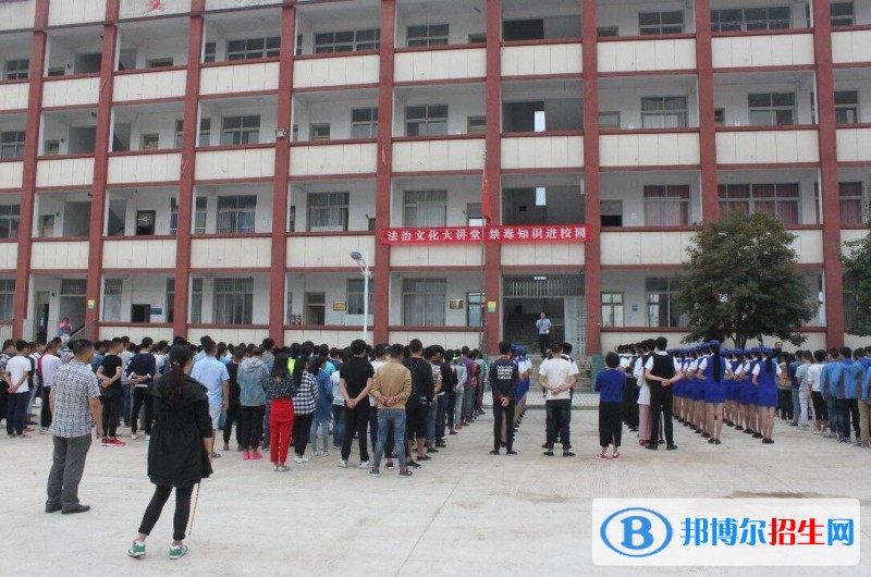 雅安初中畢業(yè)讀中專學校好嗎