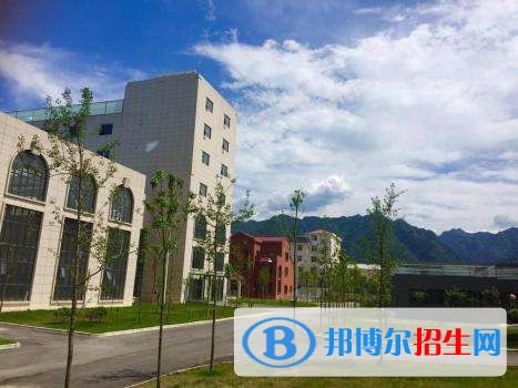 西安中專學(xué)?？急究? width=