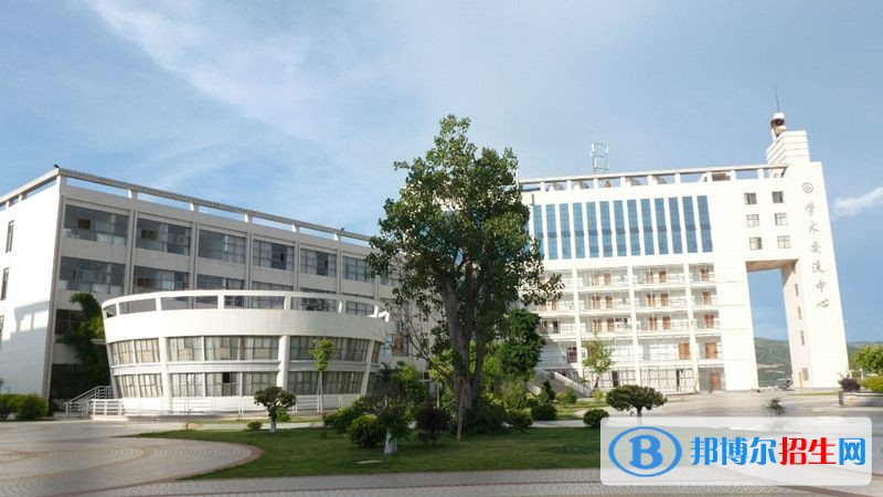 文山初中畢業(yè)有哪些中專學(xué)?！? width=
