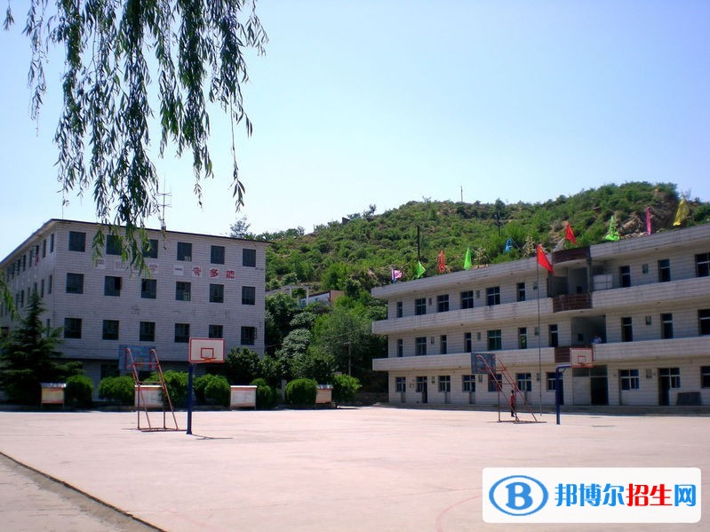 河北不想讀中專學校