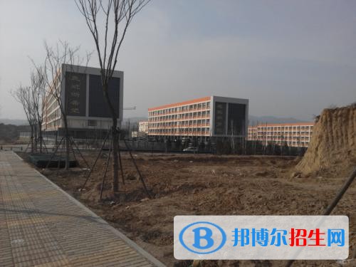 太原中專學(xué)校讀出來(lái)是什么文憑