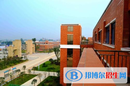 四川天一學(xué)院五年制大專學(xué)校怎么樣