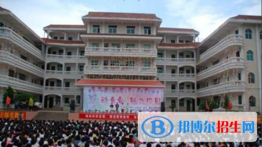 普定第一中學2019年招生簡章