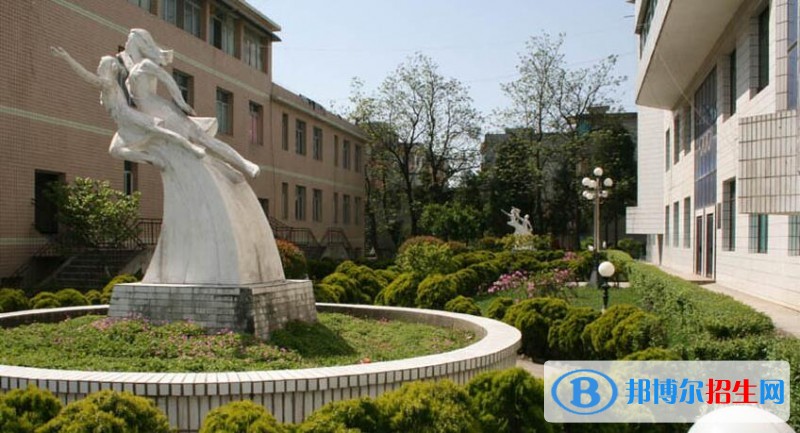 貴州大方第一中學(xué)2019年學(xué)費(fèi)、收費(fèi)多少